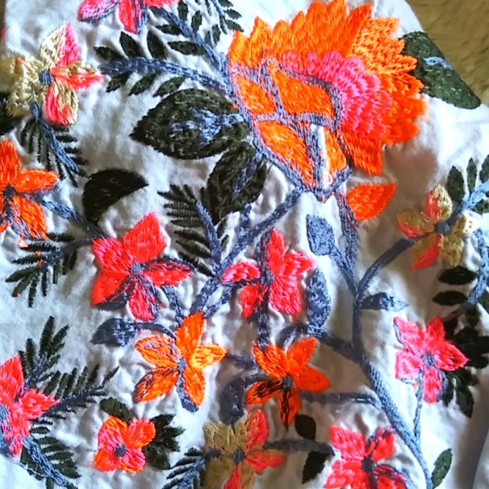 SOLD. Free People Cotton Embroidered Floral Dress. - Picture 11 of 11